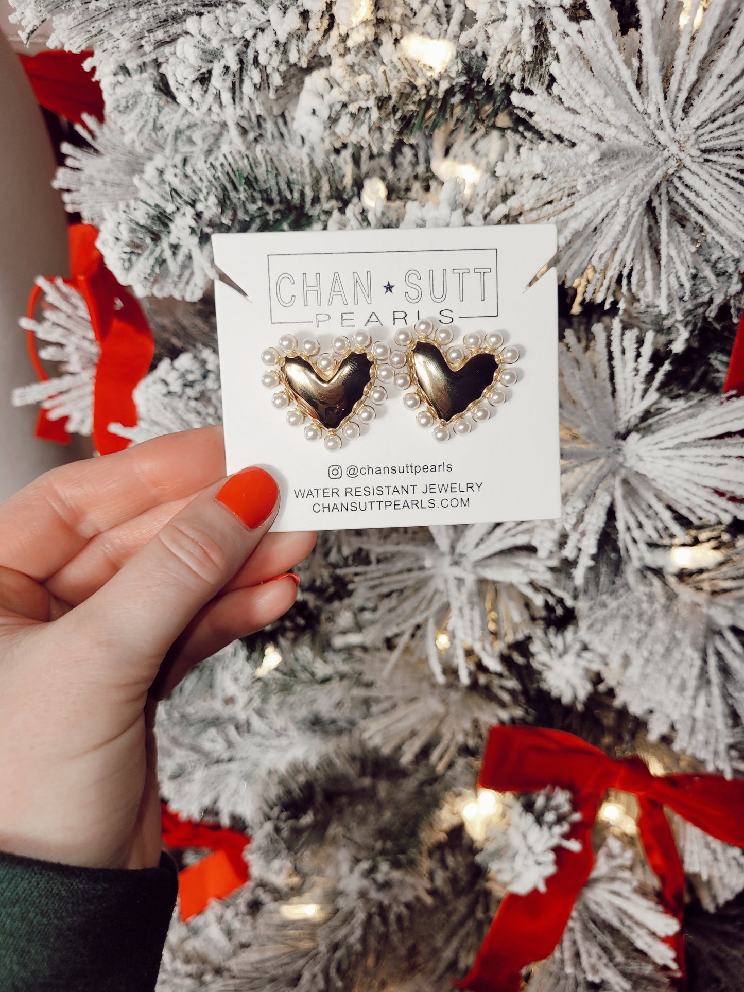 *NEW* Pearl Heart Earrings
