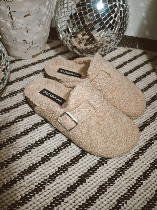 *NEW* Fall Fleece Clog