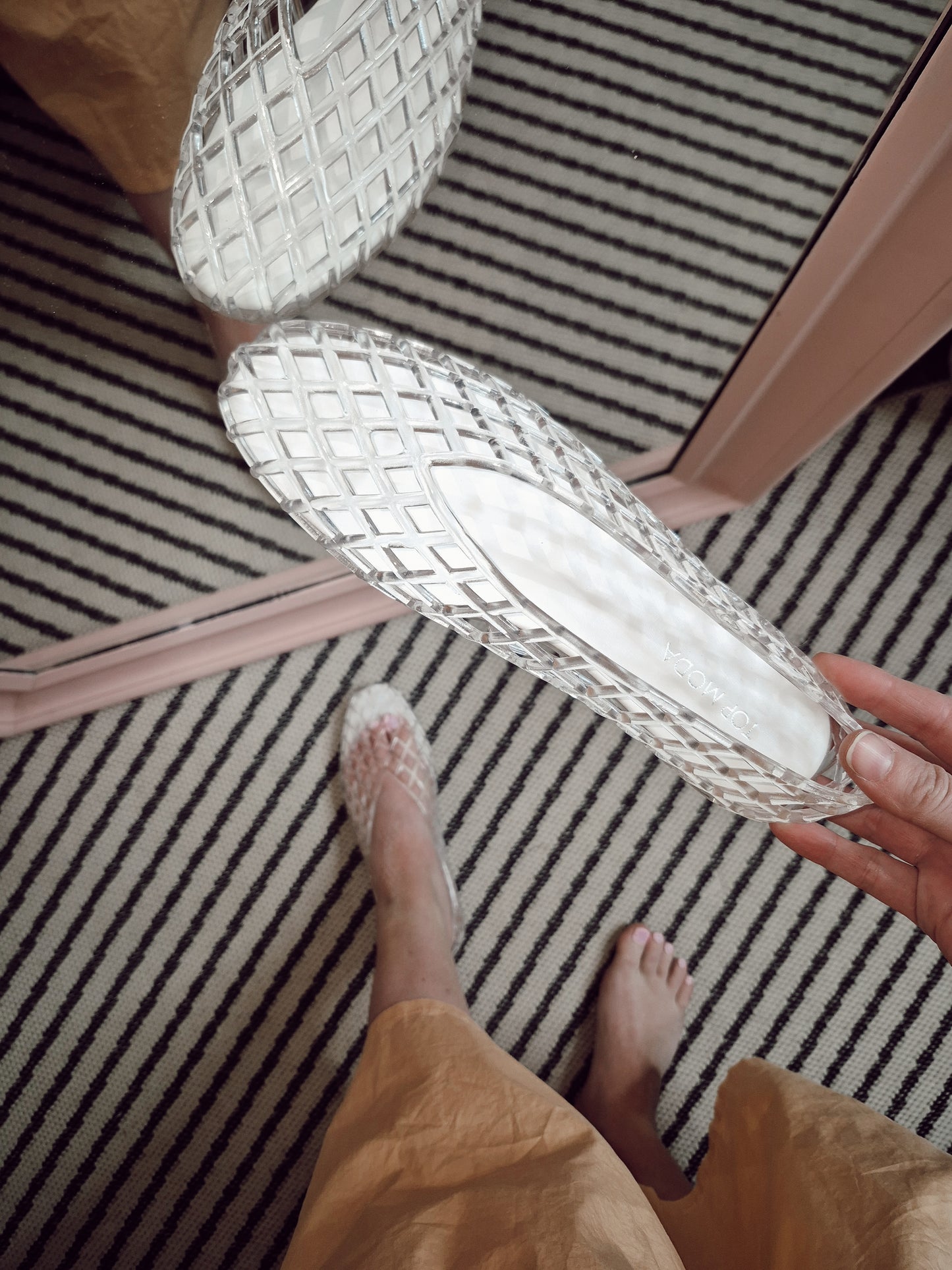 *NEW* Y2K Jelly Flat