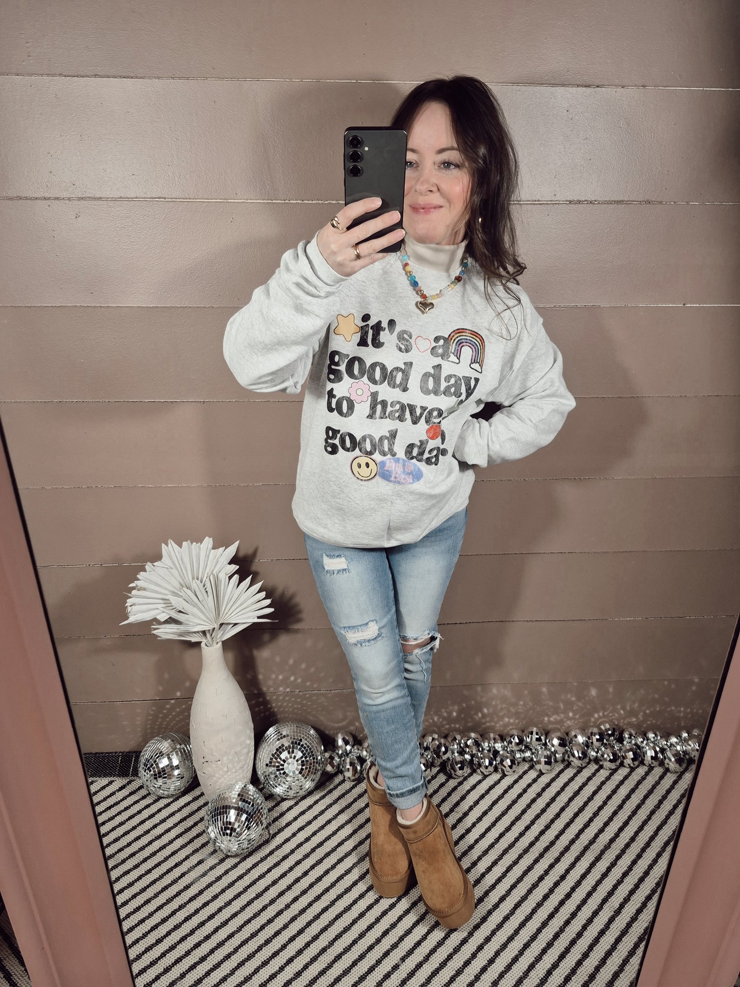 *NEW* It's A Good Day Pullover