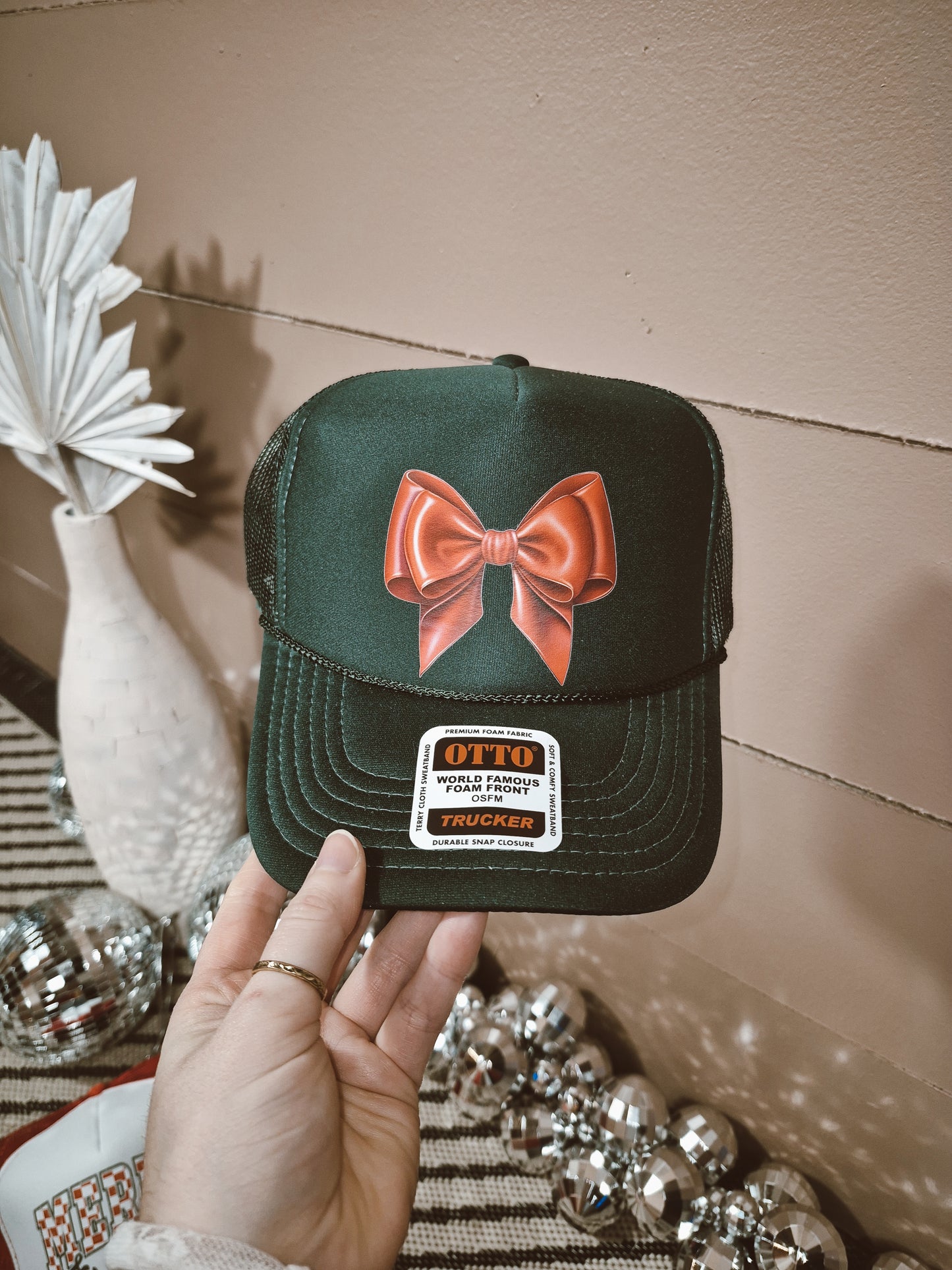 *NEW* Red Bow Trucker