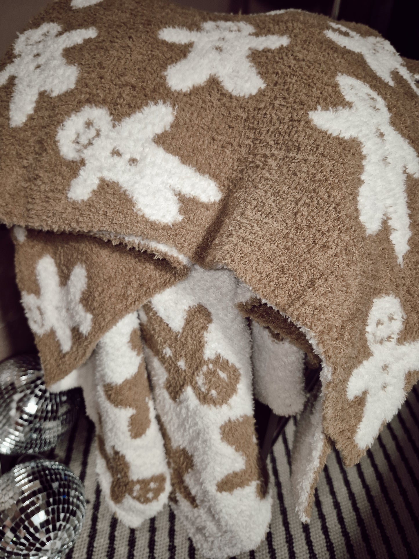 *NEW* Gingerbread Plush Blanket - Reversible