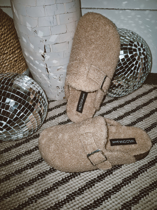 *NEW* Fall Fleece Clog